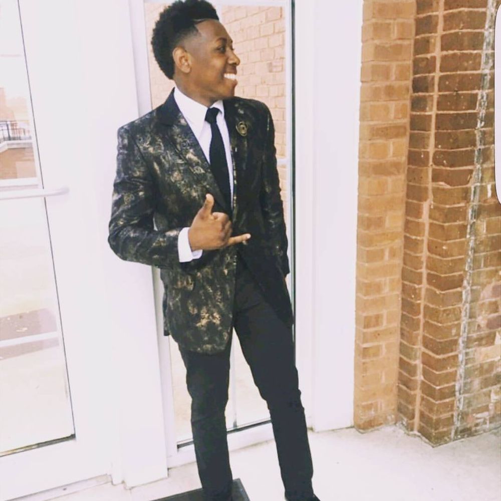 Meet your Posher, Robert